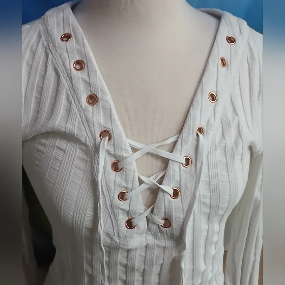 Free People Women's White Lace-Up Top Sz Med - Picture 2 of 7